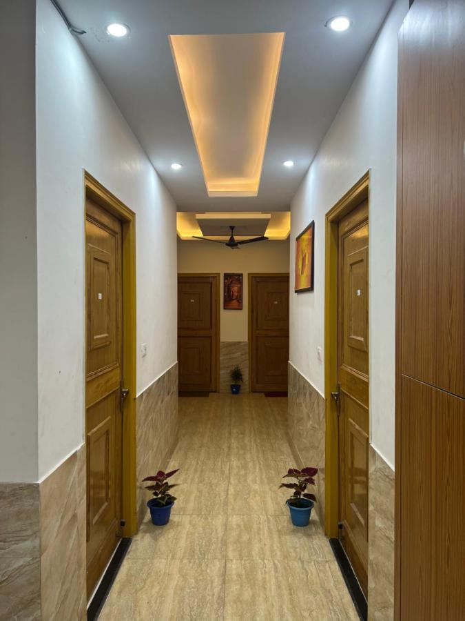 Shanti Hostel And Garden Cafe Rishīkesh Extérieur photo